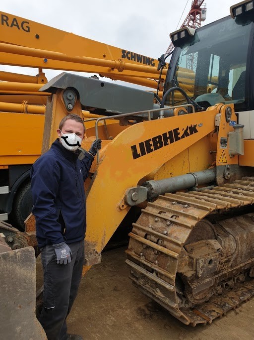 Wir lächeln mit Maske!